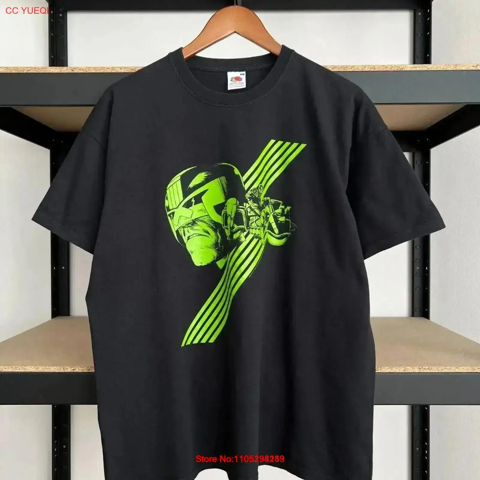 Mens Fashion In The 2000S - Vintage 2000s juiz dredd filme preto